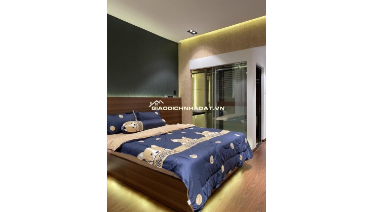 Rộng 7.3m x 3 tầng, 5 tỷ xx, Nhà mới ở ngay